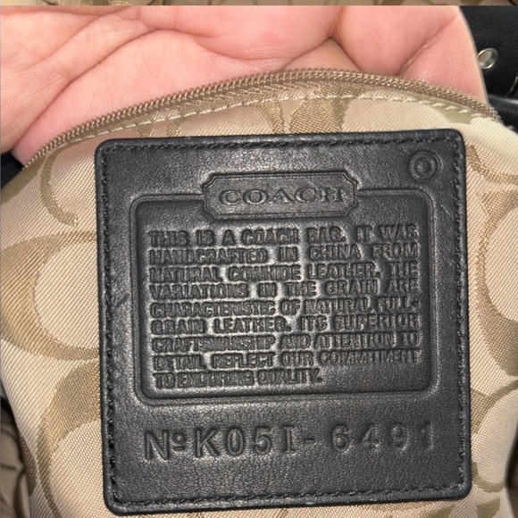 Coach 6491 Classic Hamptons Gallery Tote Bag Black Leather
shoulder bag - Picture 6 of 16